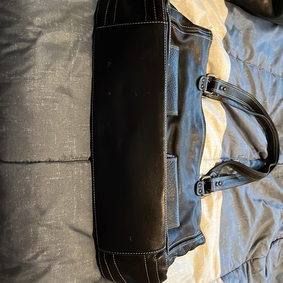 Purse - Picture 2 of 9